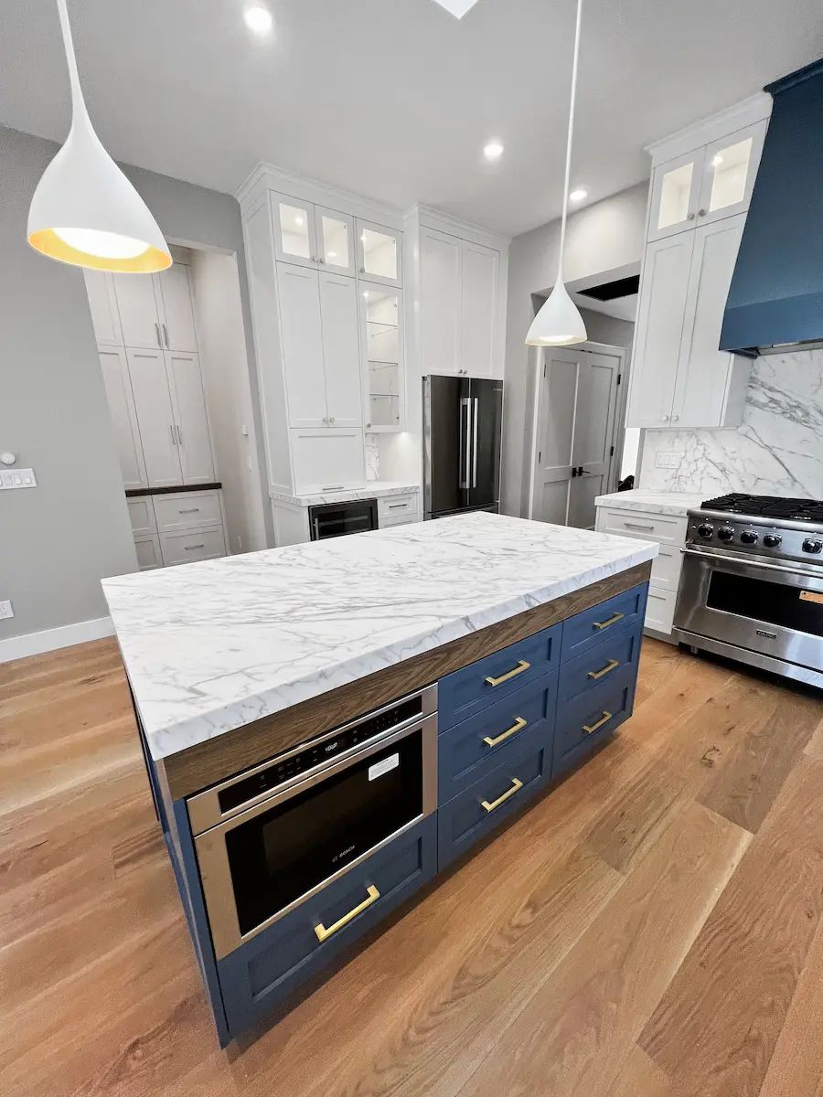 Kitchen remodeling with quartz countertops in the South Bay Area